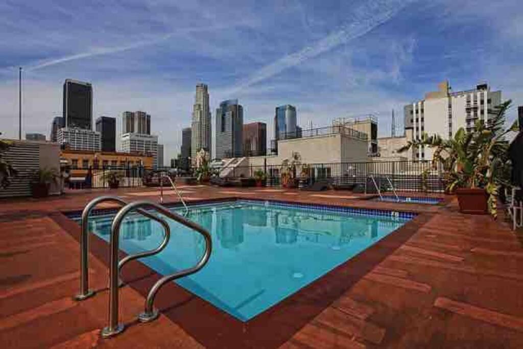 Newly Renovated 1Bdrm Loft Dtla And Rooftop Pool Los Angeles Eksteriør billede